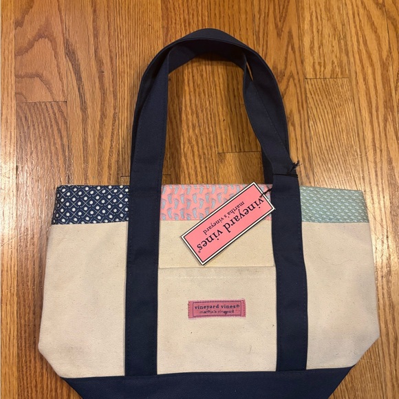 Vineyard Vines Handbags - Vineyard Vines Patchwork Canvas Tote Mini NWT